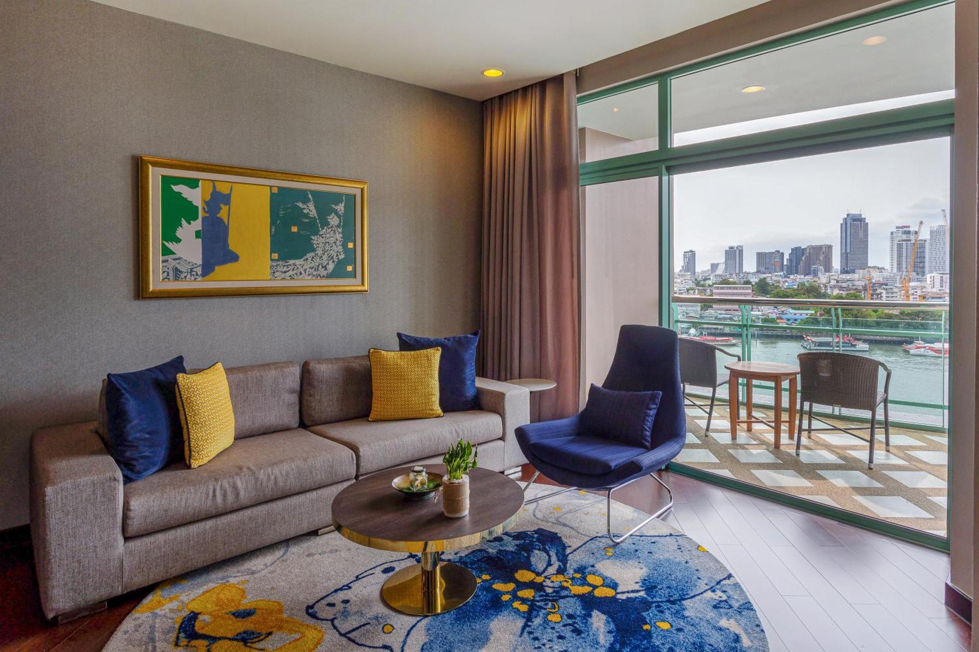 Chatrium Hotel Riverside Bangkok Zewnętrze zdjęcie A suite at the Hilton San Diego Bayfront